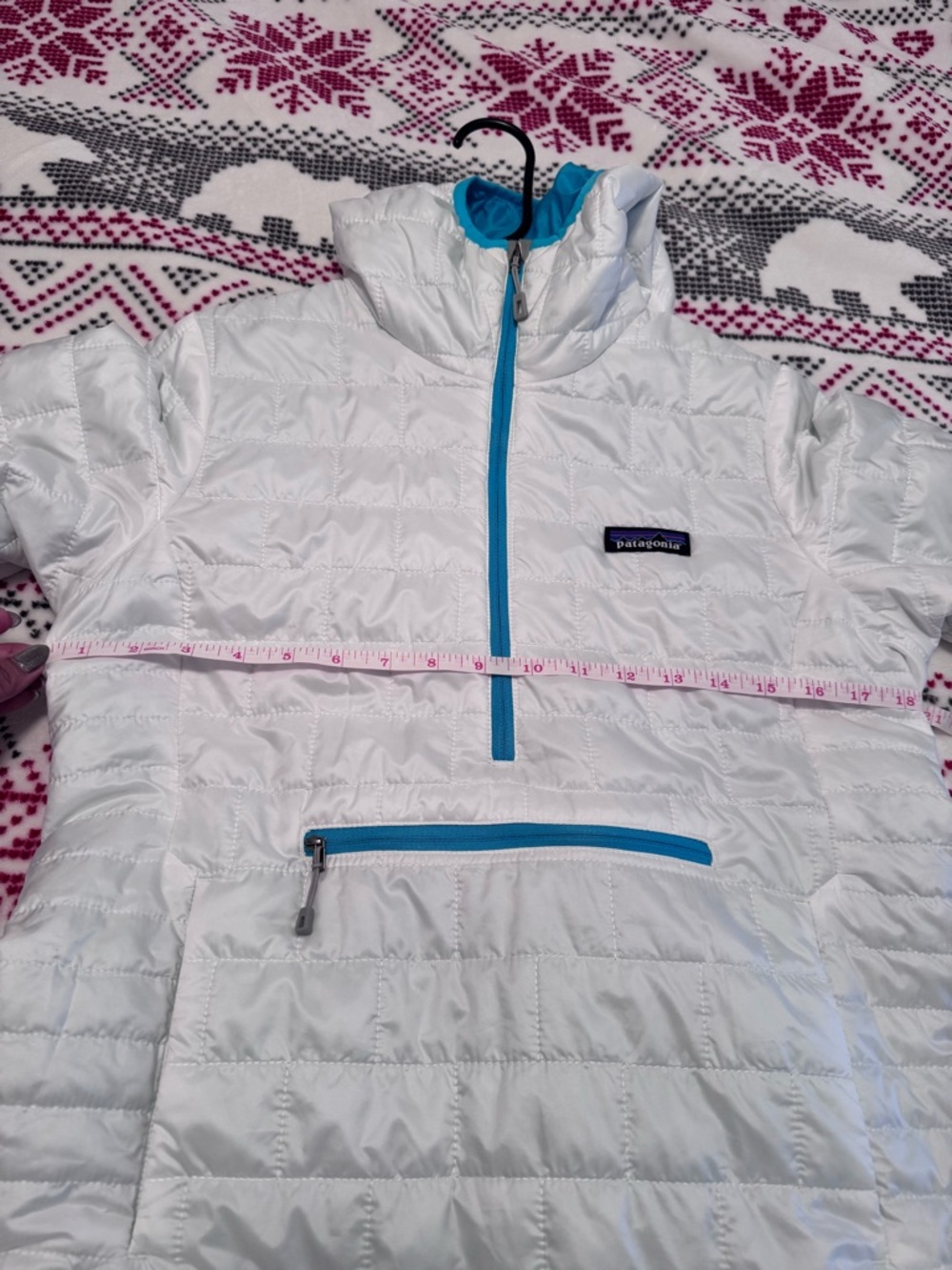 Patagonia White Puffer Pullover with Teal Trim - Picture 5 of 9